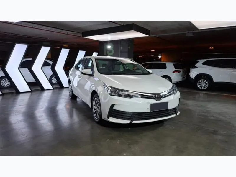 Toyota Corolla 2018, excelente estado