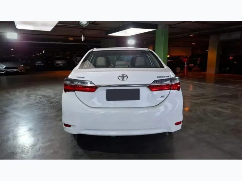 Toyota Corolla 2018, excelente estado
