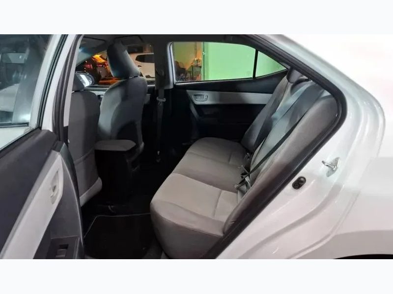 Toyota Corolla 2018, excelente estado
