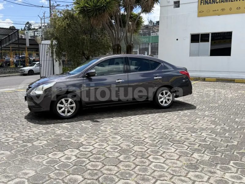 Kia Soluto 2024