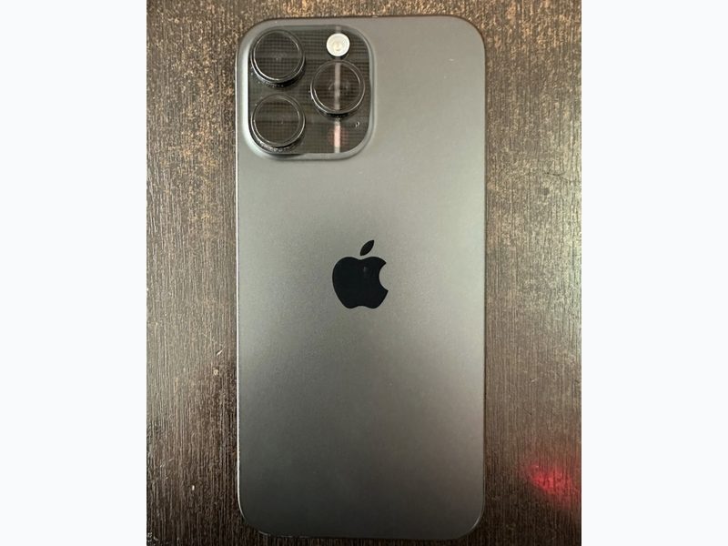 iPhone 16